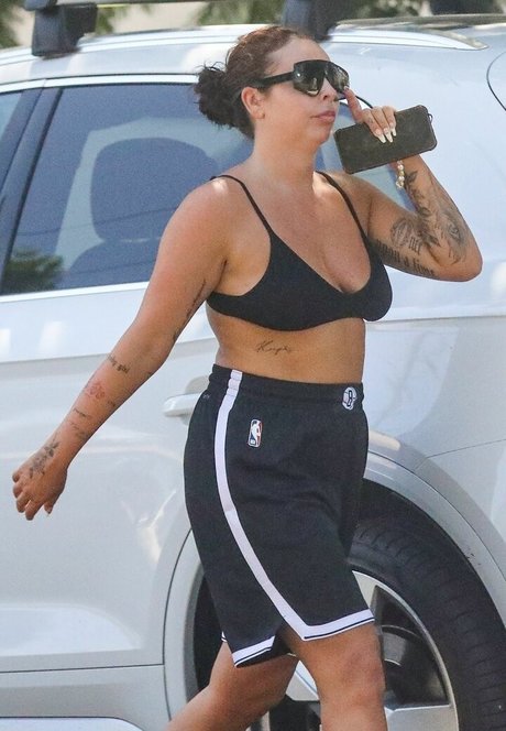 Jesy Nelson xxx pornstar pics