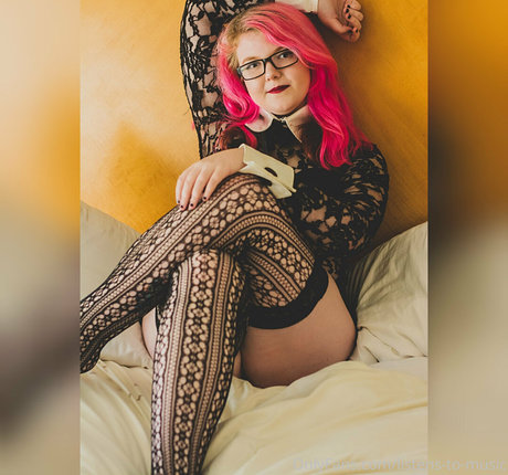 emopink69 best model images