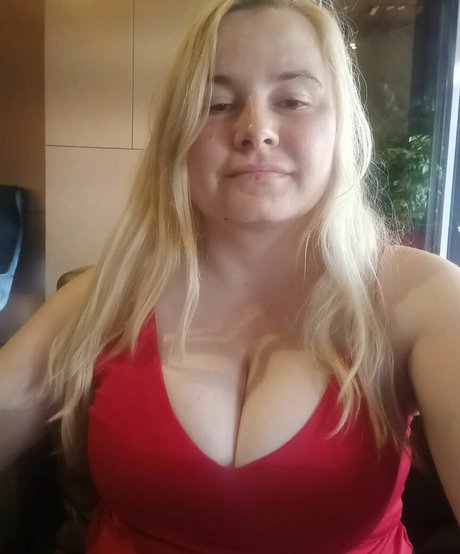 Dejana Savi model adult galleries