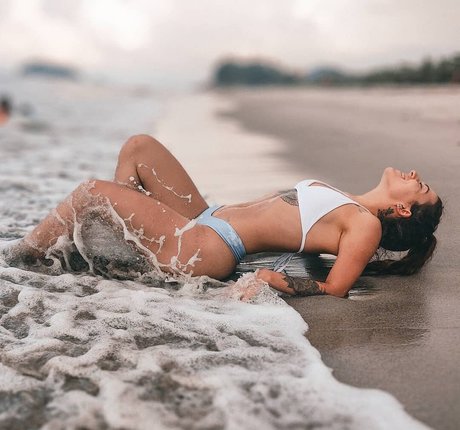 Isa Bichara model best archive