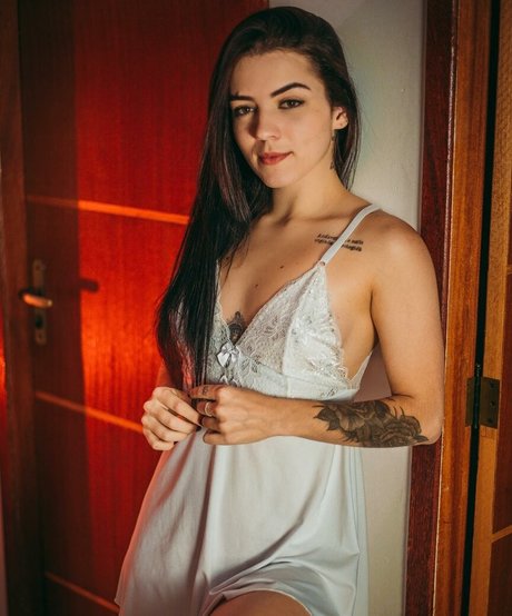 Isa Bichara star exclusive pics