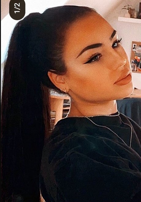 Fiona Schramm Profile pic