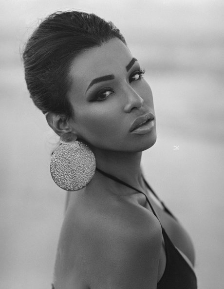 Brandy Xtrava sexy star pictures