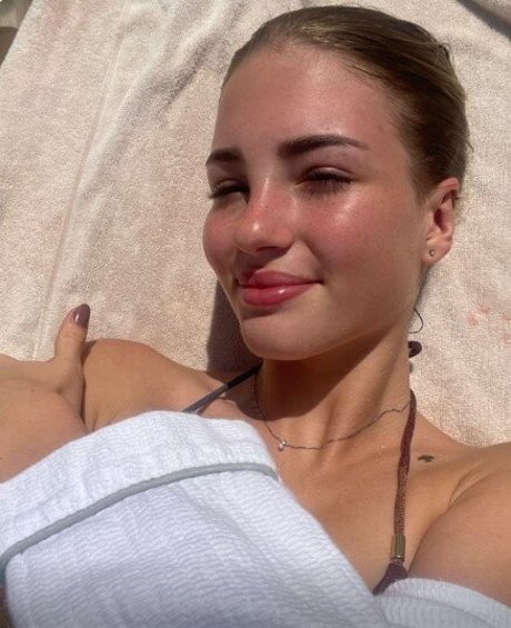 fab ienne0805 high quality pornstar galleries