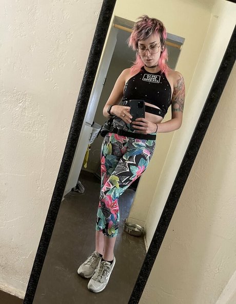 young milf onlyfans art nude photos