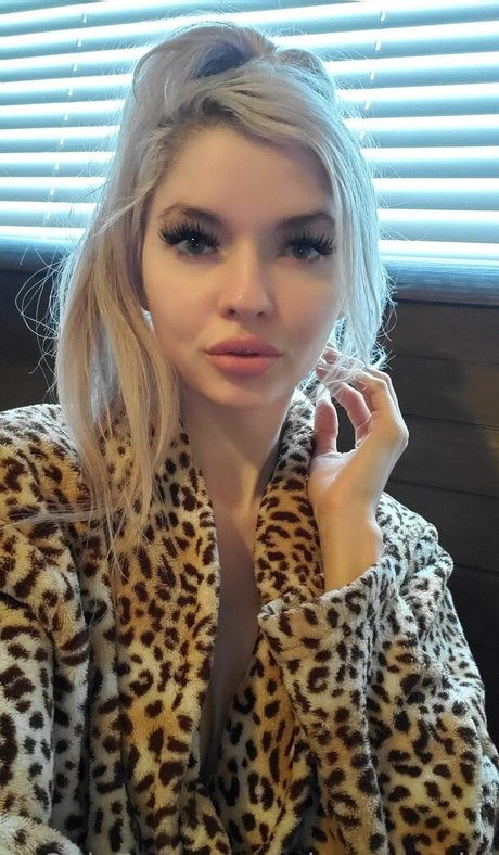 edynx nice actress pics