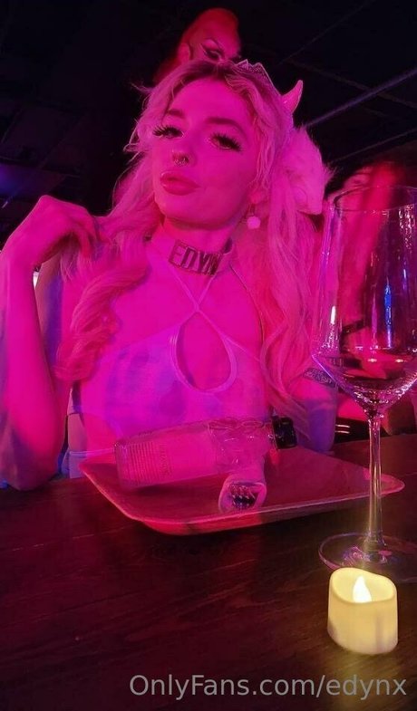 edynx model sexy pics