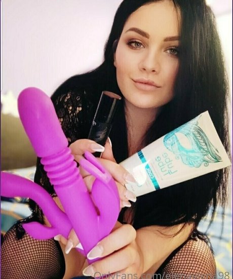 senzuallover98 star pretty pic