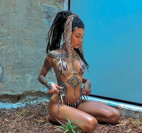 Thefreeelf exclusive star pictures