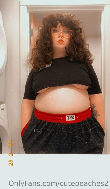 cutepeaches2 pornstar exclusive archive