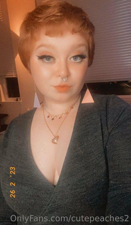 cutepeaches2 hot pornstar img