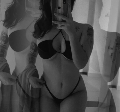 Amanda Liz pretty actress picture