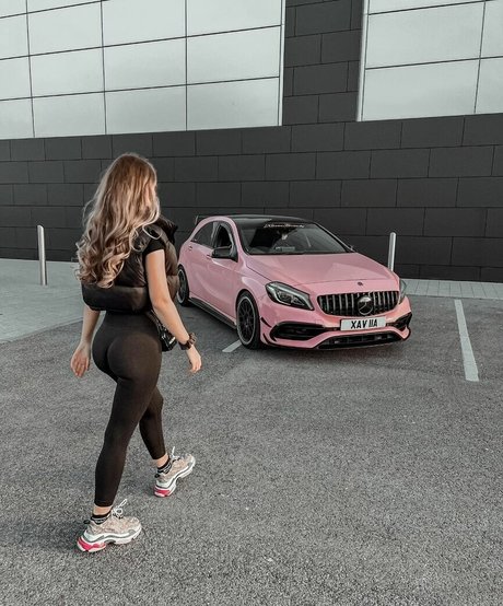 Xavia Brooke sex star pic