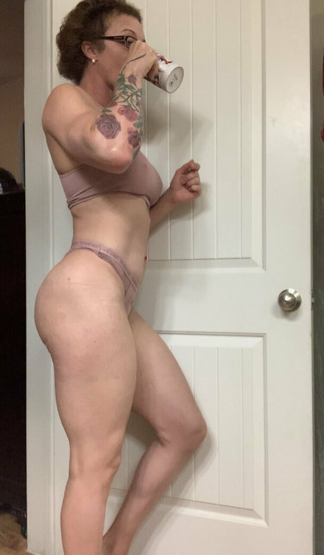 fiercelyfitrose model nice pictures