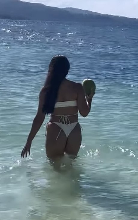 Sian Gabbidon hot actress pic