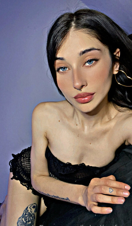 looladiaz adult model galleries