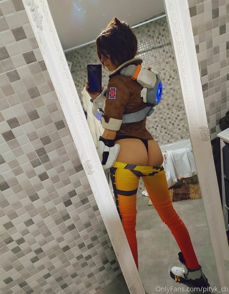 naked asian onlyfans adult images