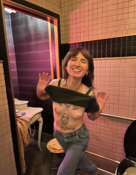 ratxgurl pornstar pretty picture