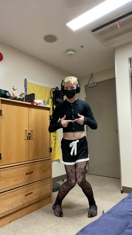 femboy 35 star porn archive