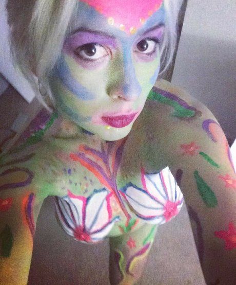 Uli Krown beautiful actress pic