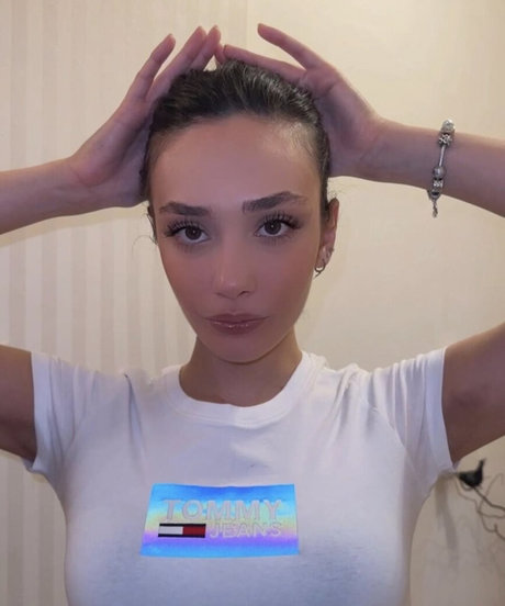 Daiana Dugalia free star picture