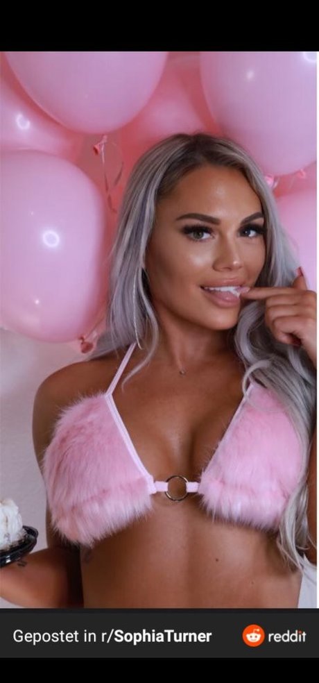 Sophia Turner nice actress images