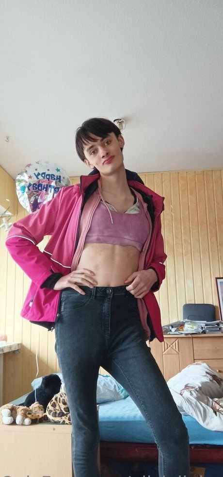 alicialiniquinn erotic actress pics