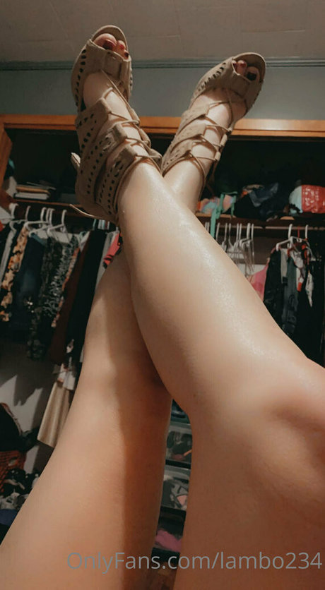 lambo234 model adult img