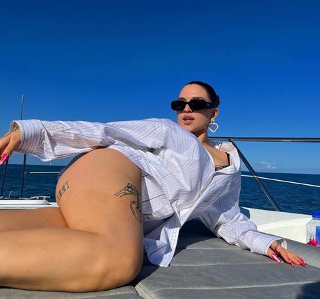 Mae Muller model xxx archive