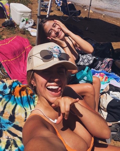 Nilaiyah Rey naked pornstar pics