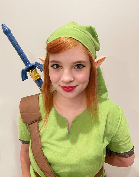 redpandaeyes porn actress image