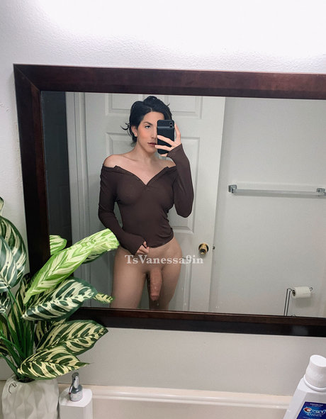 TS Vanessa9in porn model pictures