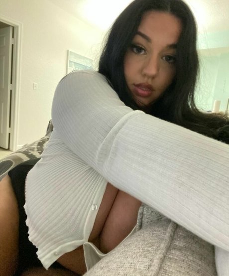 Alexa Nicole Ray star nudes image