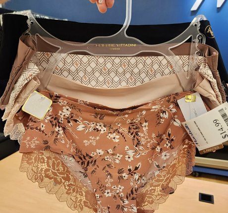 feetbeth sex actress gallery