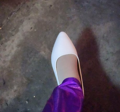 feetbeth adult model archive