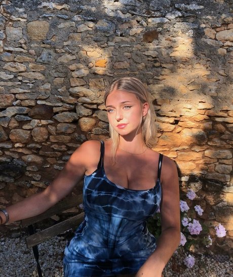 Elly Anne perfect pornstar archive