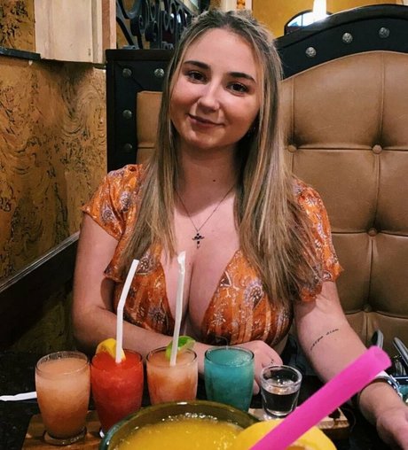 Jolie B pornstar naked pictures