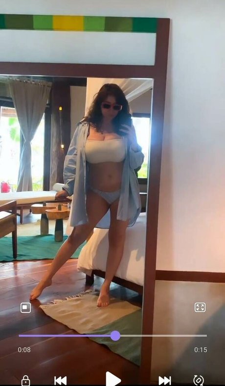 Josahandry Lia exclusive star photo