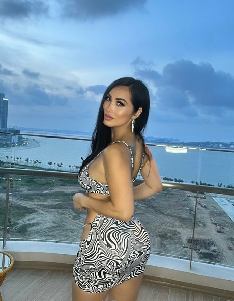 Angie VuHa exclusive actress gallery