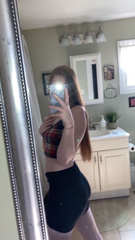 Bbg sophieee model hot photos