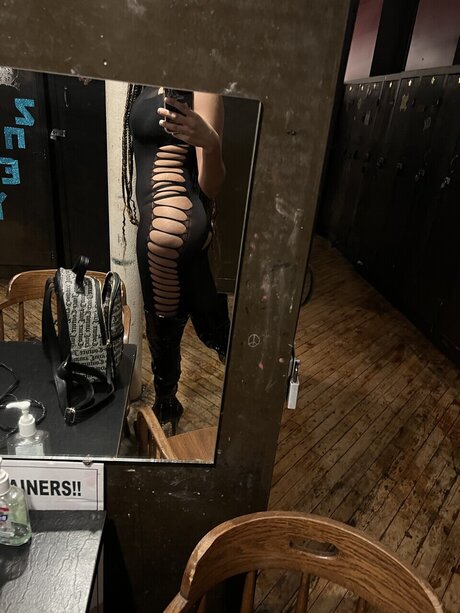 ITS FORTUNE sex model pictures