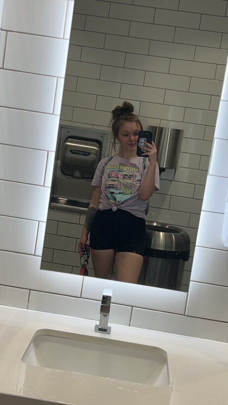 Kenz pornstar beautiful photos