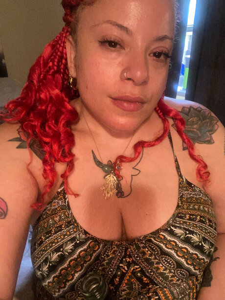 Genevieve Bella Donna model sex photo