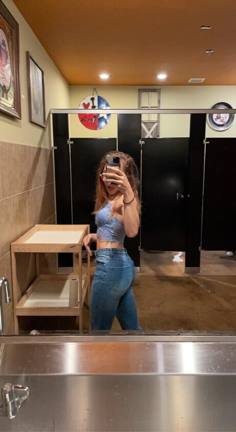 Sweet amp amp Petite pornstar nude picture