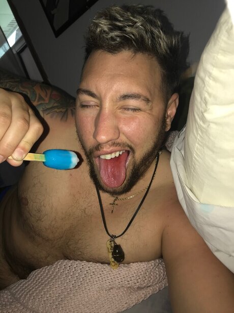 thedapperwulf nude actress image