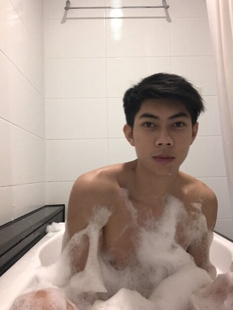 MrKit star naked photo