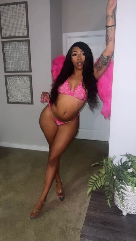 Kolaa star nudes galleries