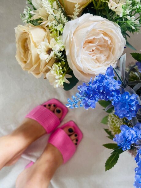 Flirty feet princess_ pretty model galleries