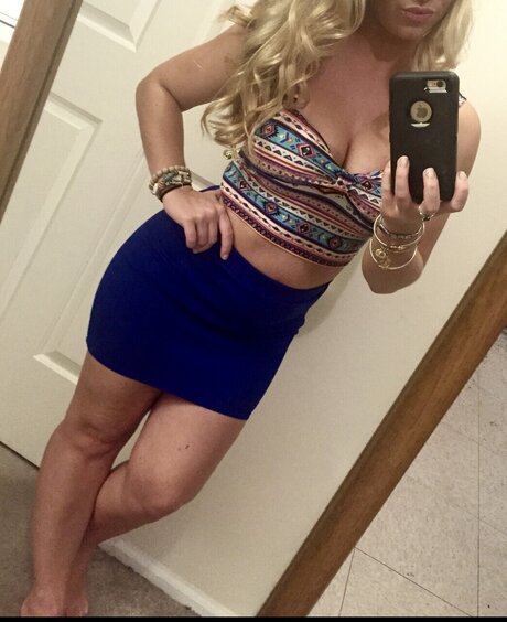 AMarieXo pornographic model photo