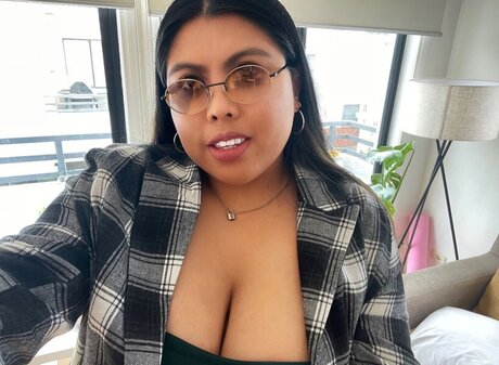 Sunshine Tongue porn actress archive